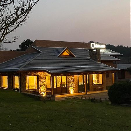A Estalagem Hospedaria Flores da Cunha Exterior foto